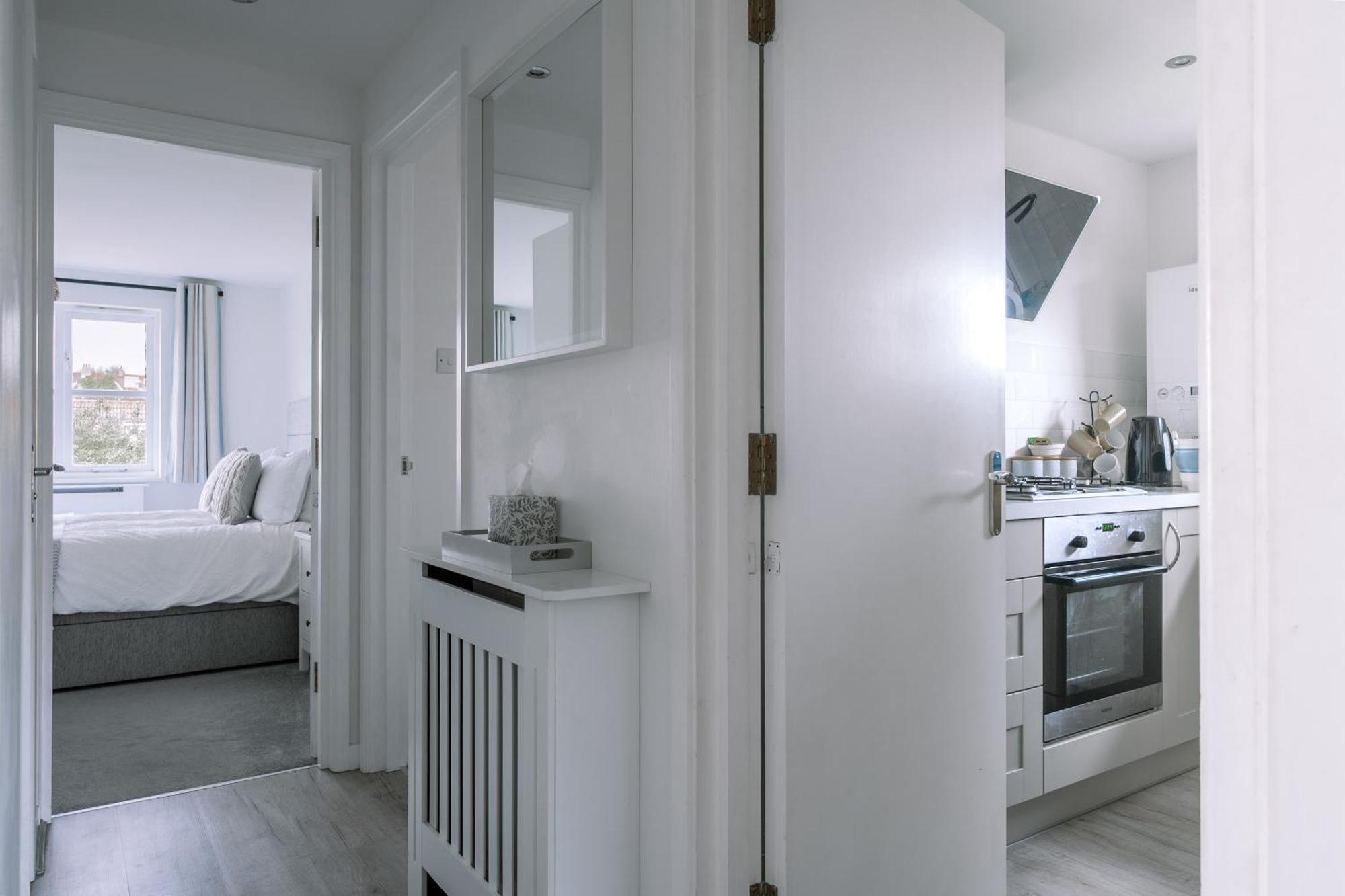 דירות סוואנאייג' Hightide - 2 Bed With Parking, Balcony & Sea View. מראה חיצוני תמונה